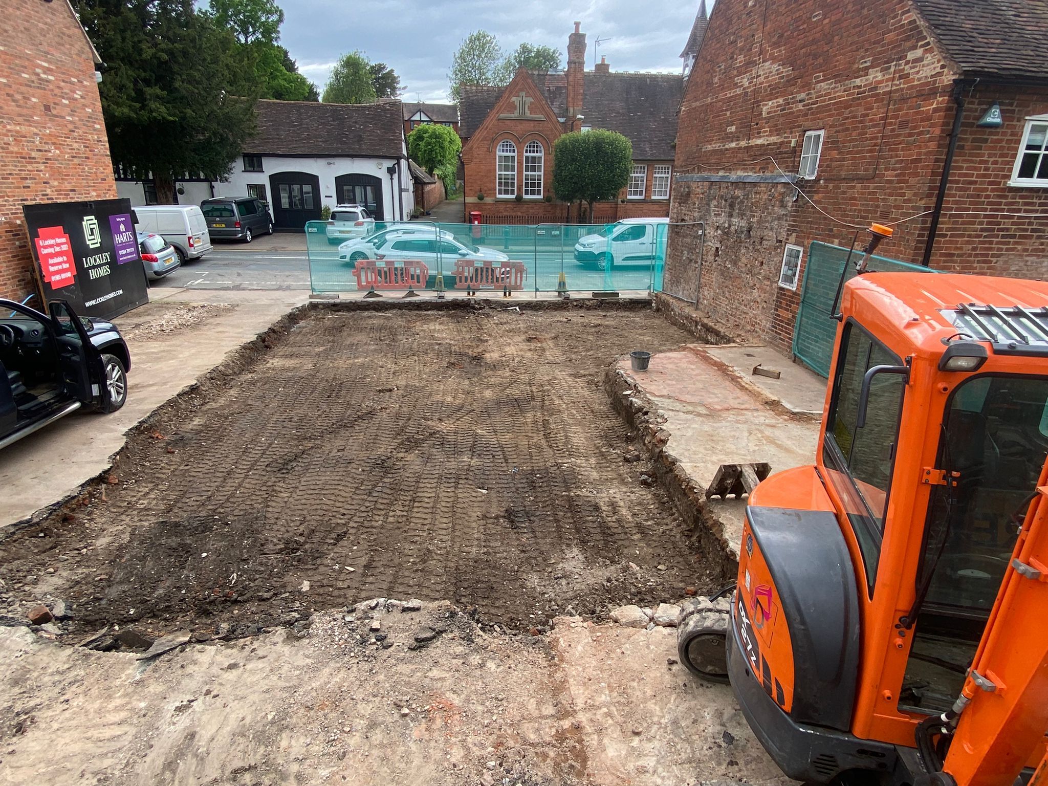 Piling begins at Deer's Leap