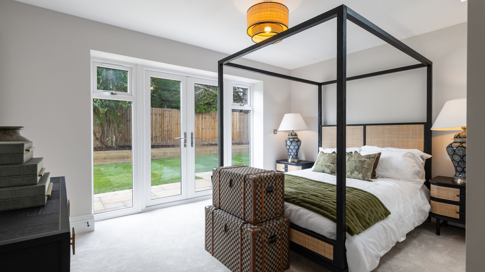 Bedrooms 2