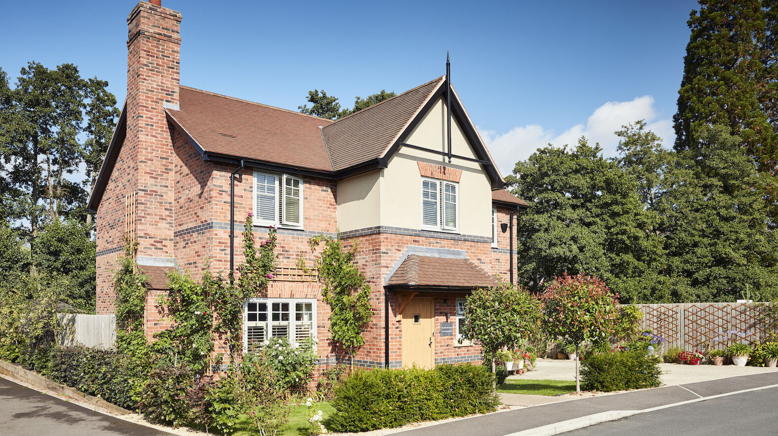 Colwall gardens 52 A7757